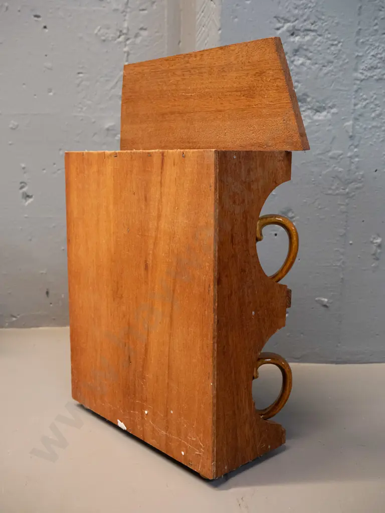 4 Crown Lynn mugs with raised autumn motifs in retro wooden "Coffee Hut" stand H-340 W-200 D-80 Image 1++