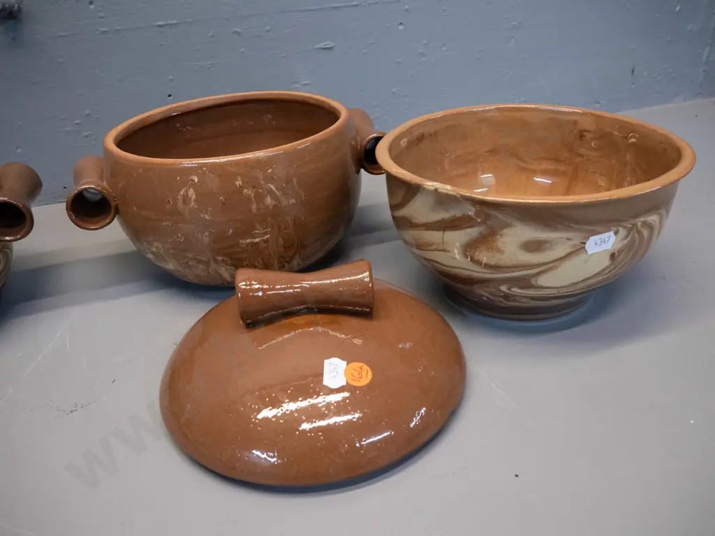 4 Te Rona NZ pottery items - 2 lidded casseroles H-185 W-240, bowl and salt pig Image 1++