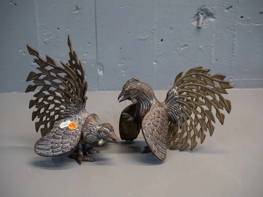 pair of cast metal brass finish fighting rooster figures - taller is H-170 L-170, one missing a wing-fixing screw Image 1++