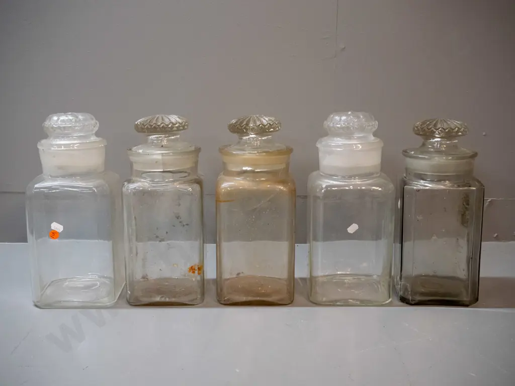 5 vintage glass stoppered confectionary / kitchen storage jars - two lids w/ chips on bottom rim,  2 jars w/chips, Image 1++