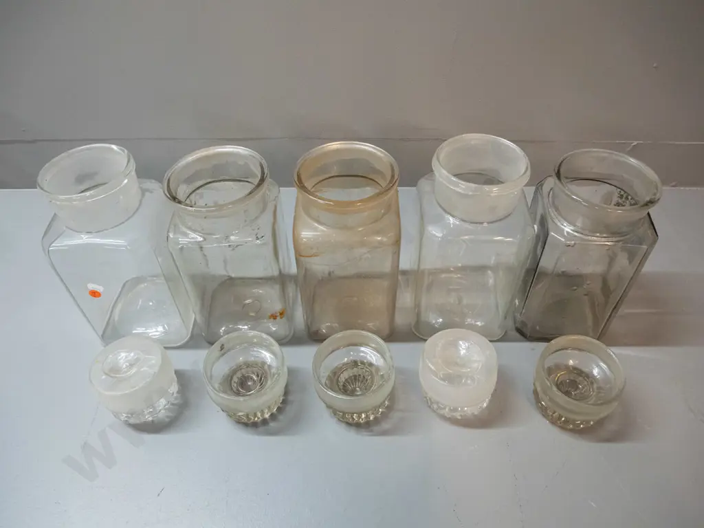 5 vintage glass stoppered confectionary / kitchen storage jars - two lids w/ chips on bottom rim,  2 jars w/chips, Image 1++