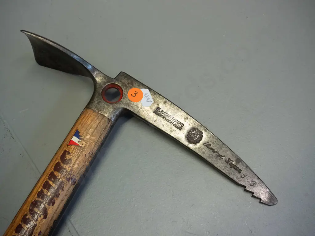 "Simond Super" ice axe with timber handle - marked Claudius Simond Chamonix-Mont-Blanc. Some wear to timber, decals and Image 1++