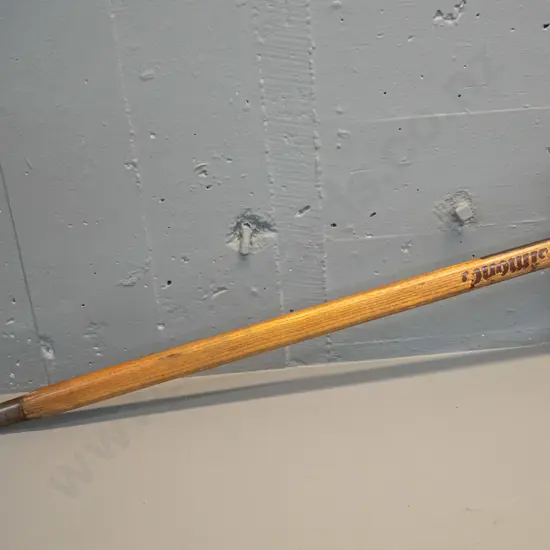 "Simond Super" ice axe with timber handle - marked Claudius Simond Chamonix-Mont-Blanc. Some wear to timber, decals and