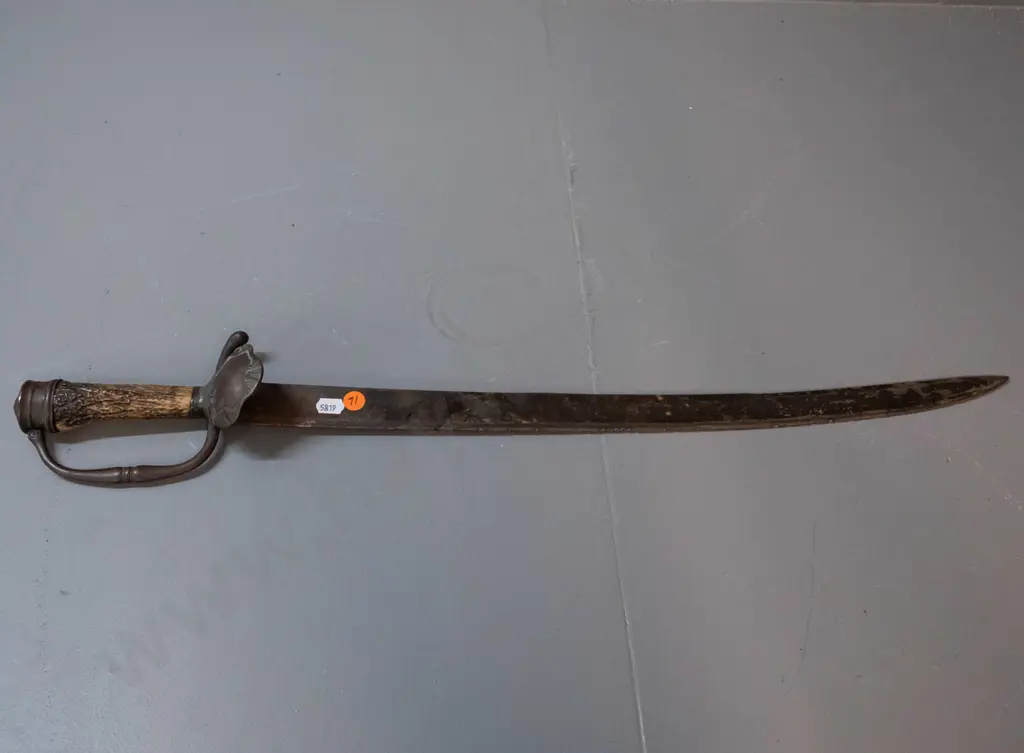 ornamental sabre with horn handle L-660 - has had repair to hilt guard Image 1++