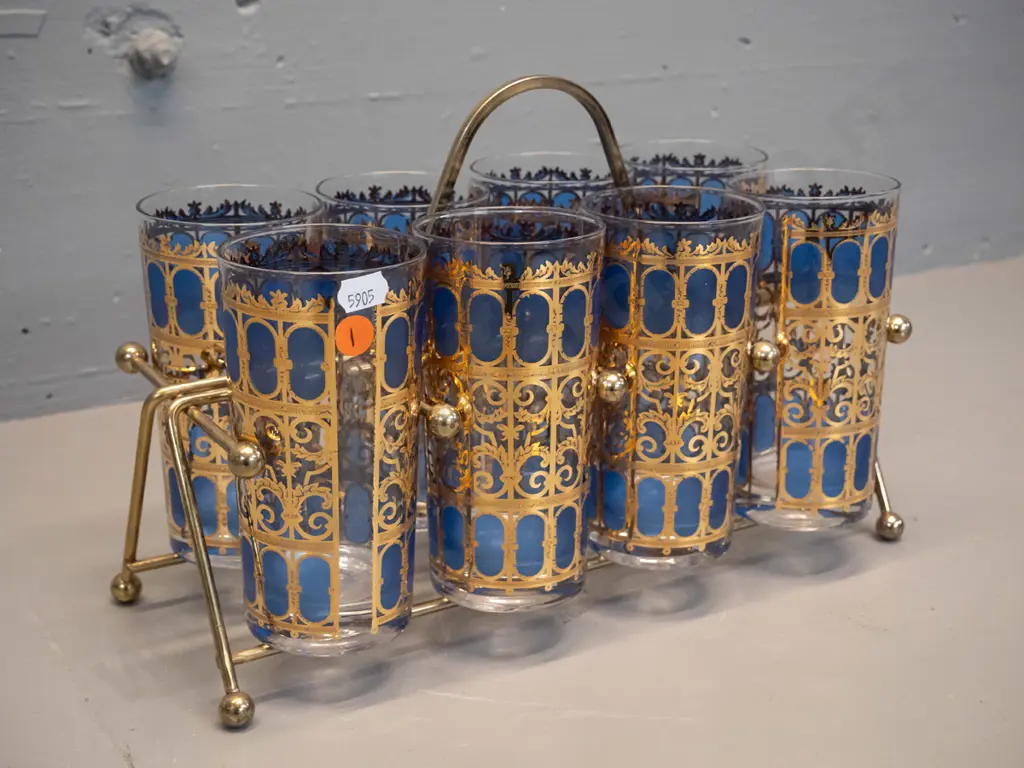 set of 8 water or highball glasses with 22k gilt decoration, in metal stand - Gulliver Glassware Co. H220 W330 Image 1++