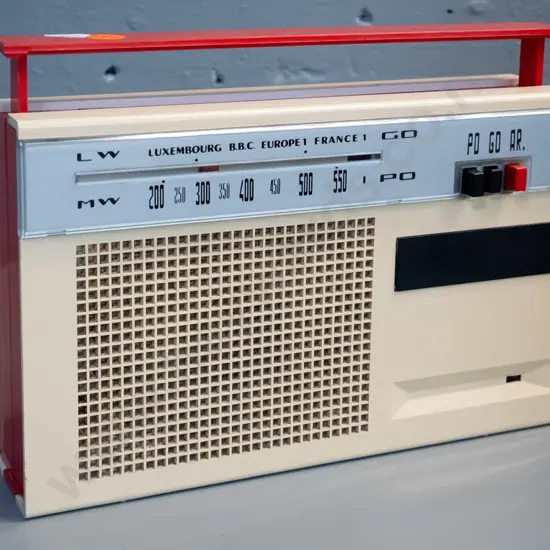 retro French Schneider 'Hoppy' plastic cased transistor radio with European station markings - untested H-180 W-235