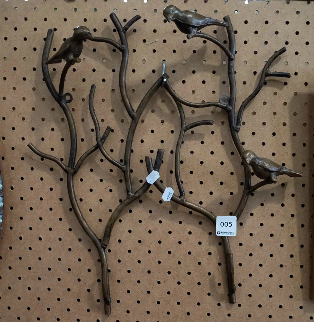 metal tree and bird themed coat hooks Image 1++