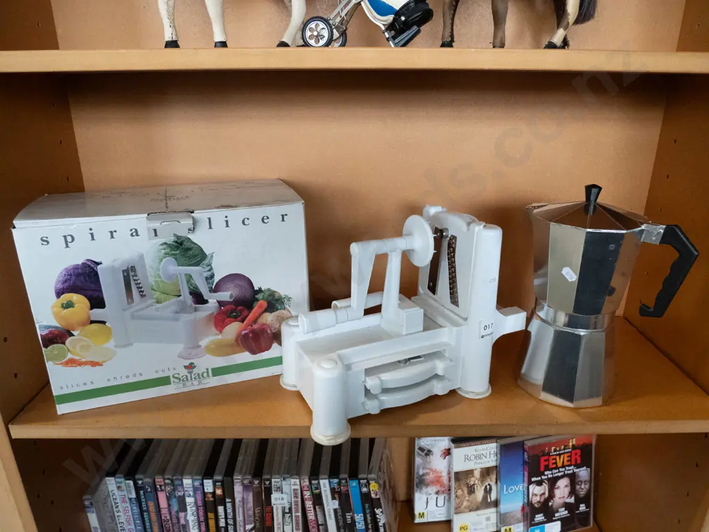 spiral slicer and a stovetop espresso maker Image 1++
