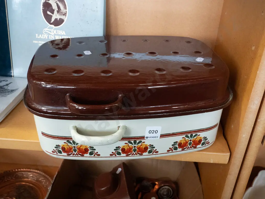 retro enamel roasting pan Image 1++