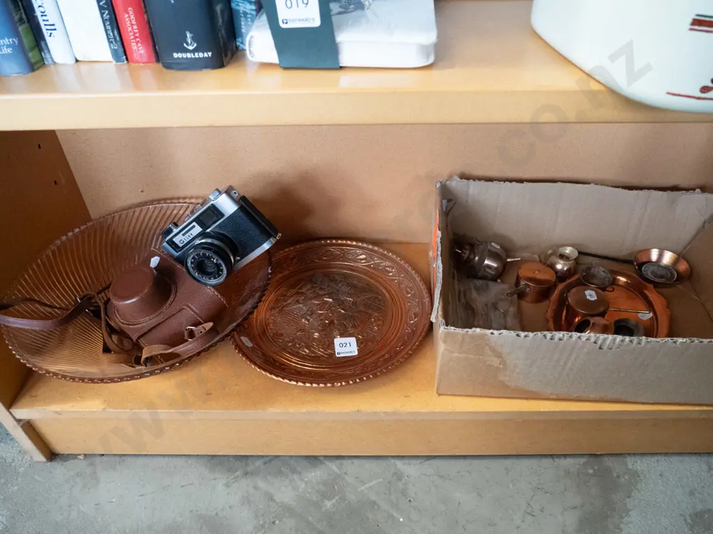 shelf - glass bowl, 35mm camera, various copper items Image 1++