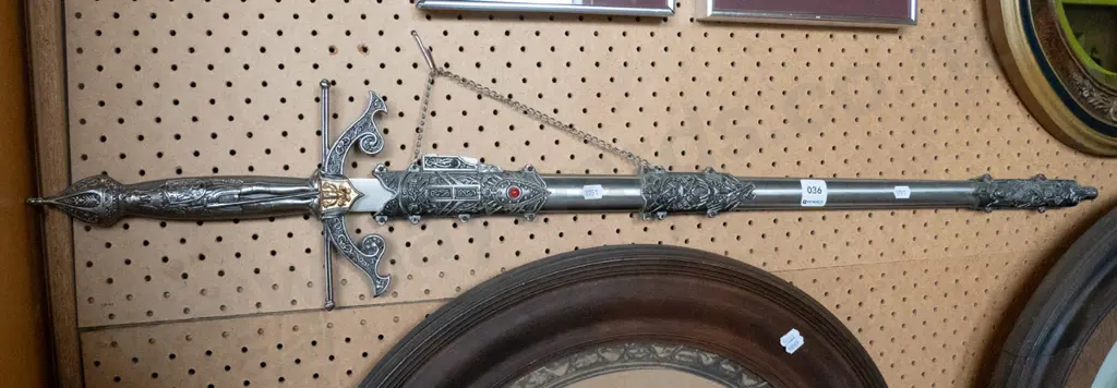 fantasy sword L-940 Image 1++