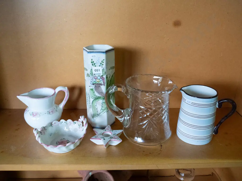 shelf jug, vases etc, Image 1++