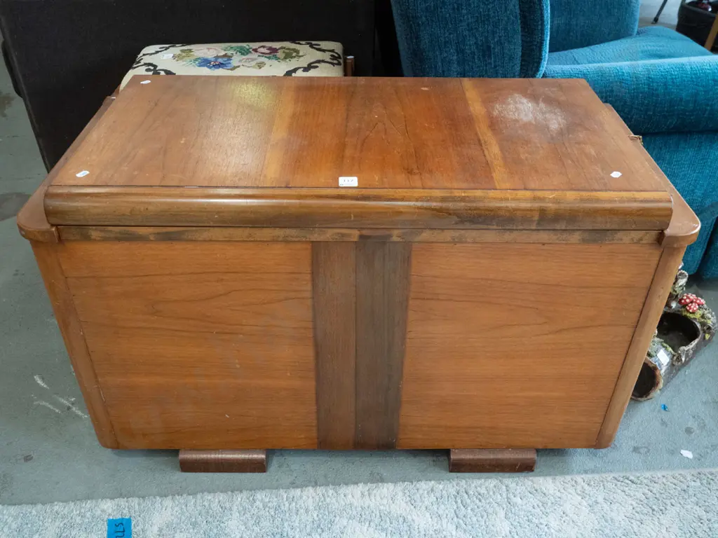 deco blanket box Image 1++