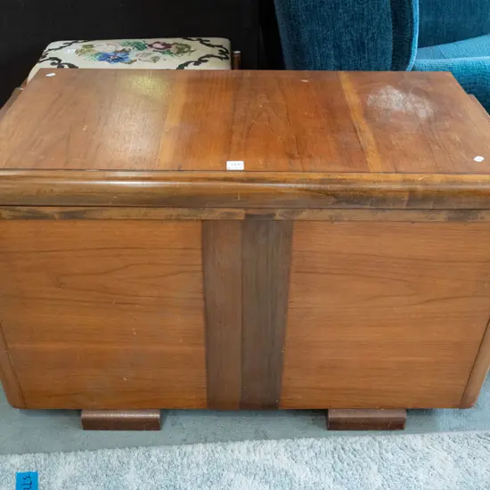 deco blanket box