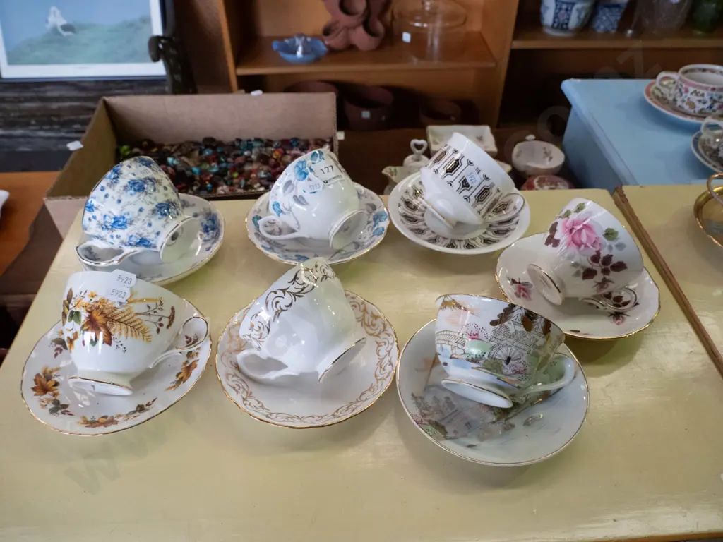7 cups & saucers Image 1++