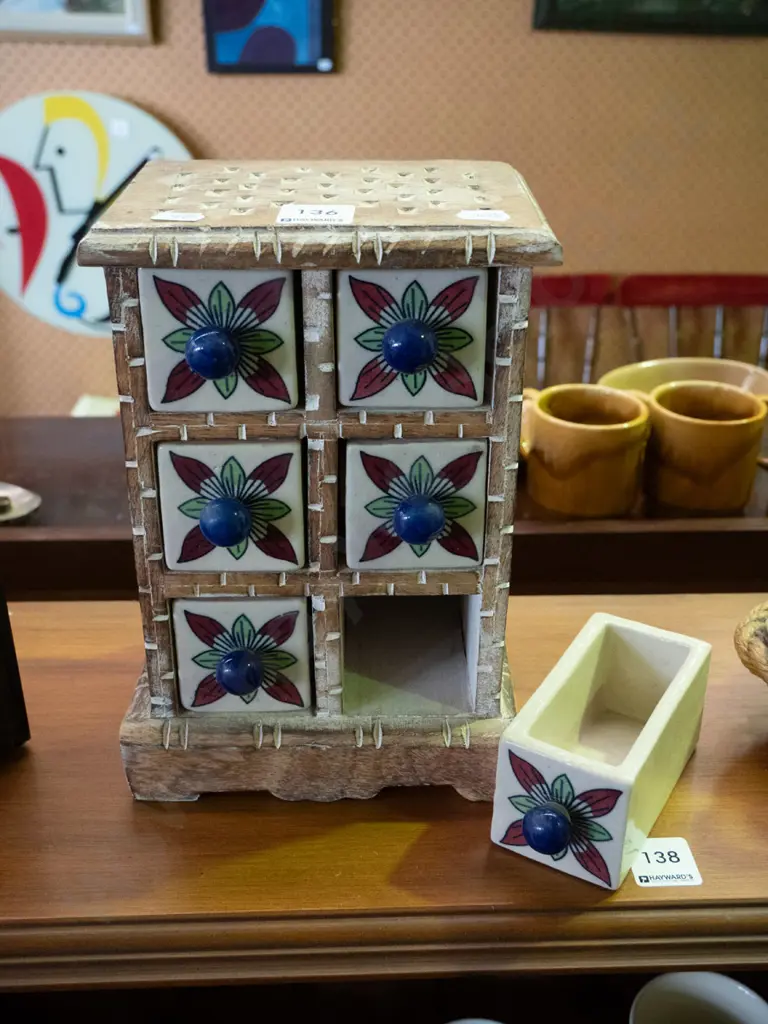 small wood and ceramic 6-drawer chest H-230 Image 1++