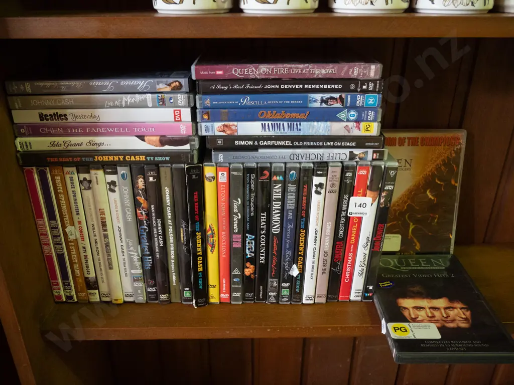 various music DVDs Image 1++