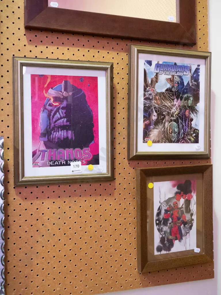 3 fantasy prints - yellow dots Image 1++