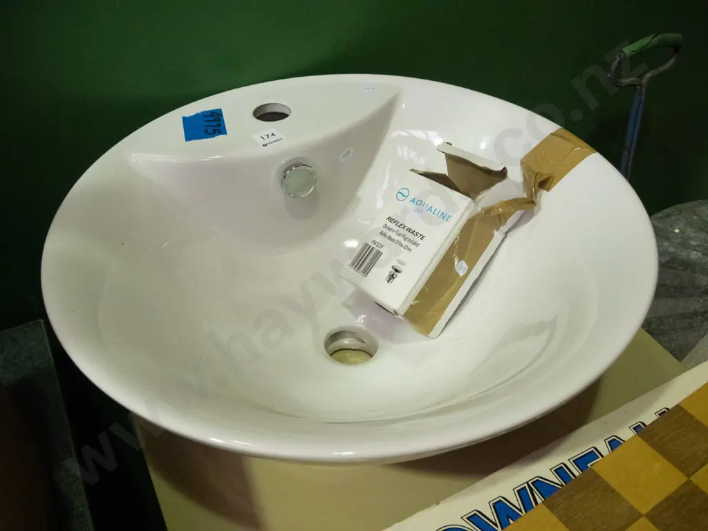 ceramic bowl bathroom sink with plug fitting D-470 Image 1++