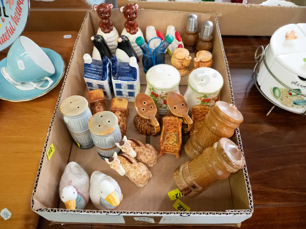 box of novelty salt and peppers Image 1++