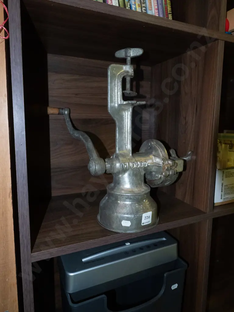 large bench top grinder Image 1++