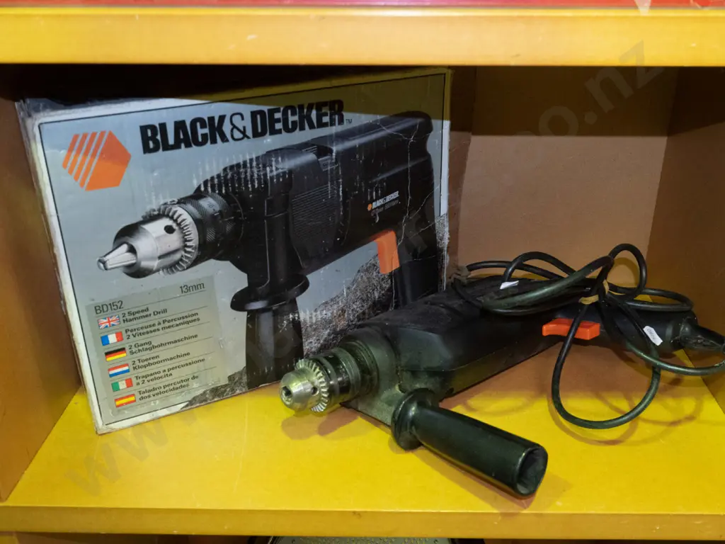 Black & Decker drill Image 1++