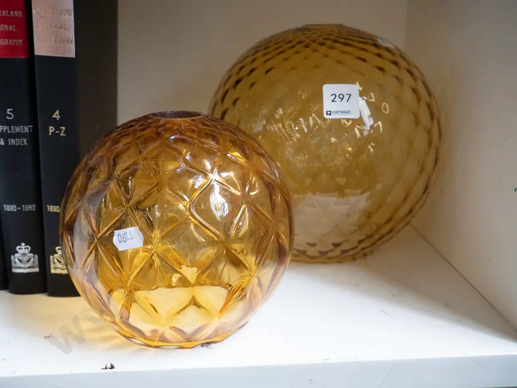 2 glass globe light fittings Image 1++