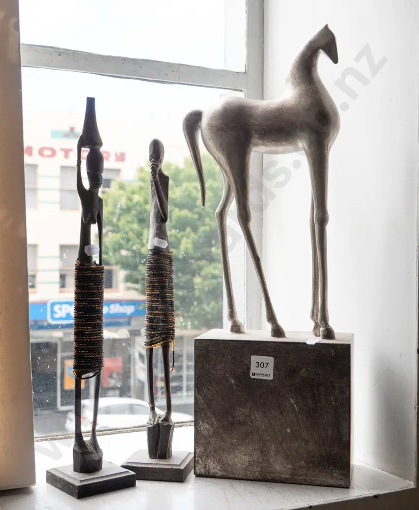 composite horse figurine - repair to hoof - and 2 African figurines, tallest H-500 Image 1++