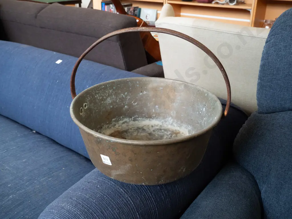 brass  jam pan Image 1++