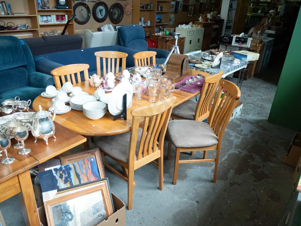 solid rimu dining table with 6 suedette upholstered chairs H-760 L-2000 W-1000 Image 1++
