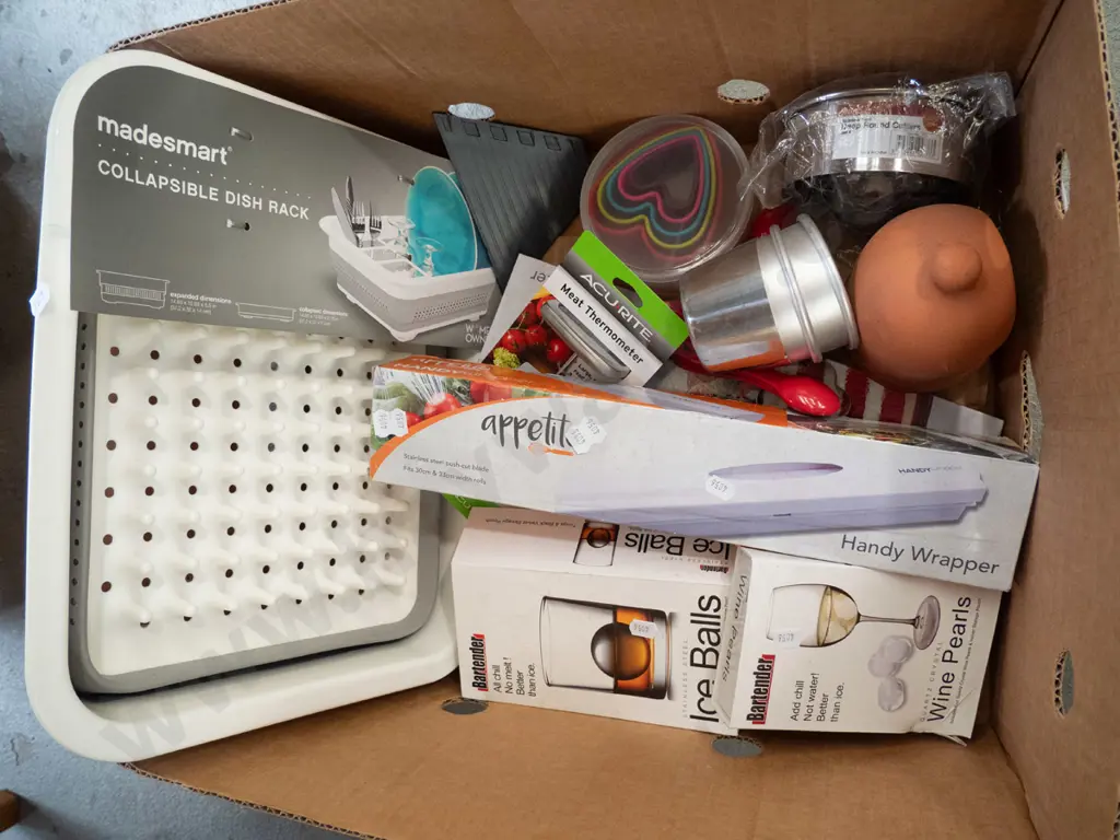 box of dish rack, Handy Wrapper, ice balls, wine pearls, etc. Image 1++