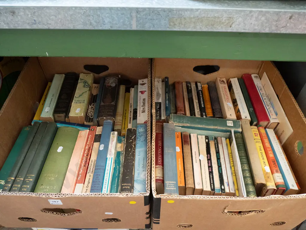 2 boxes of books - yellow dots Image 1++