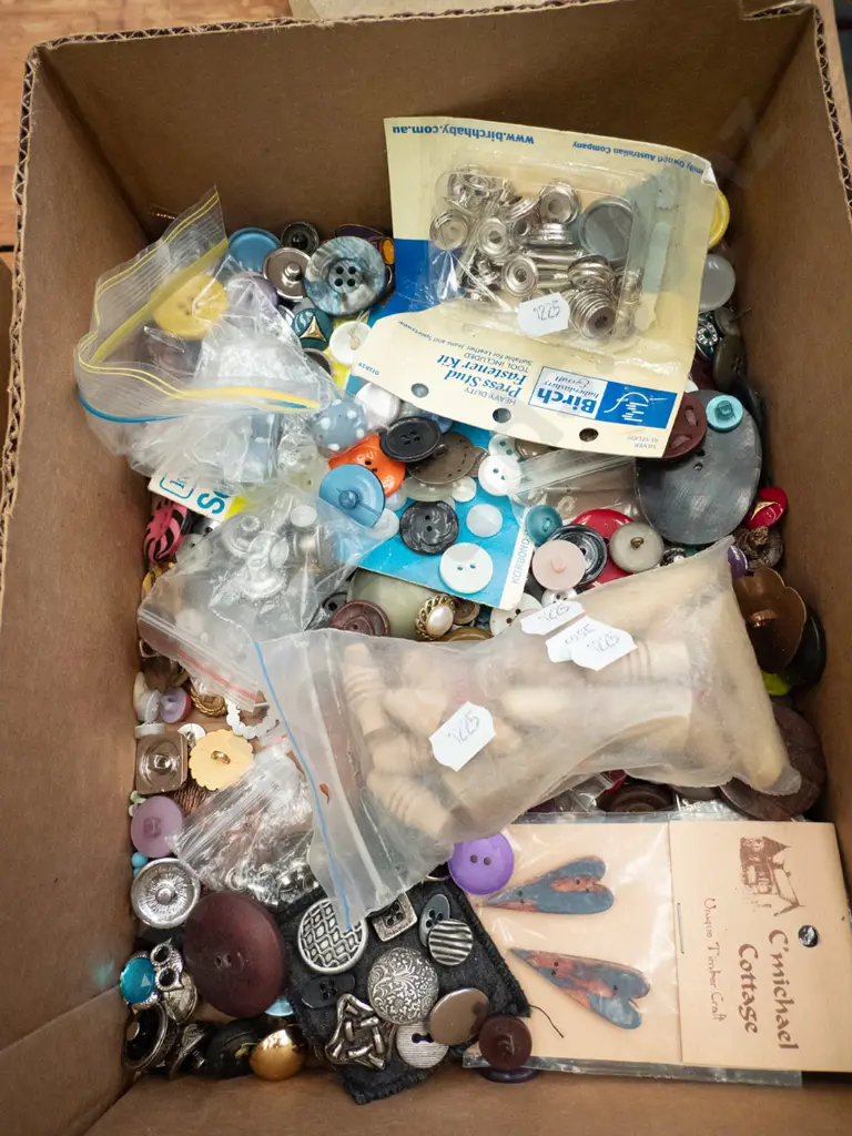 box of buttons and fasteners Image 1++