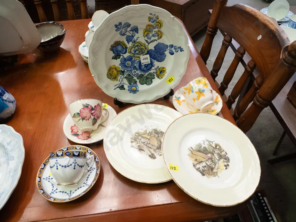 3 cups & saucers and 2 plates Image 1++