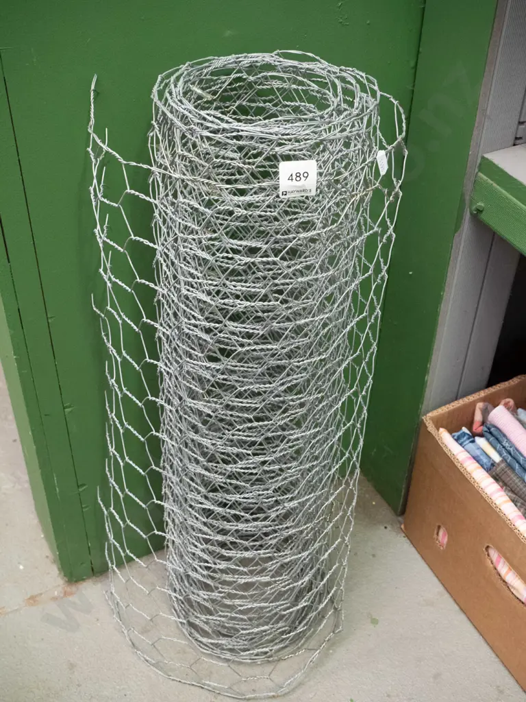 roll of chicken wire Image 1++