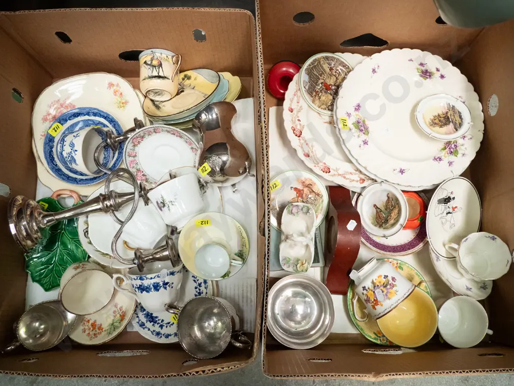 2 boxes; plates, pin dishes, plated ware etc - green dots Image 1++
