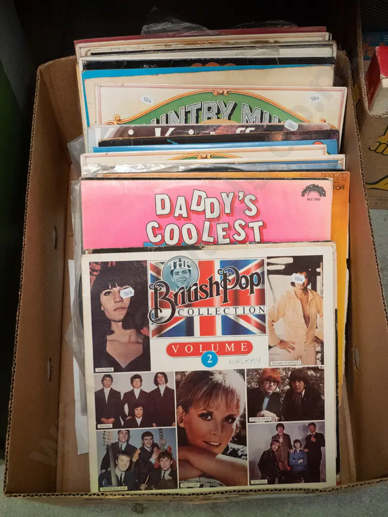 box; country and western and other LPs Image 1++