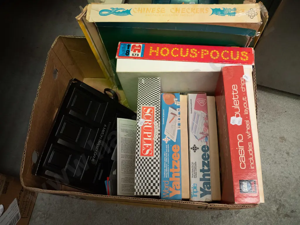 box of board games Image 1++
