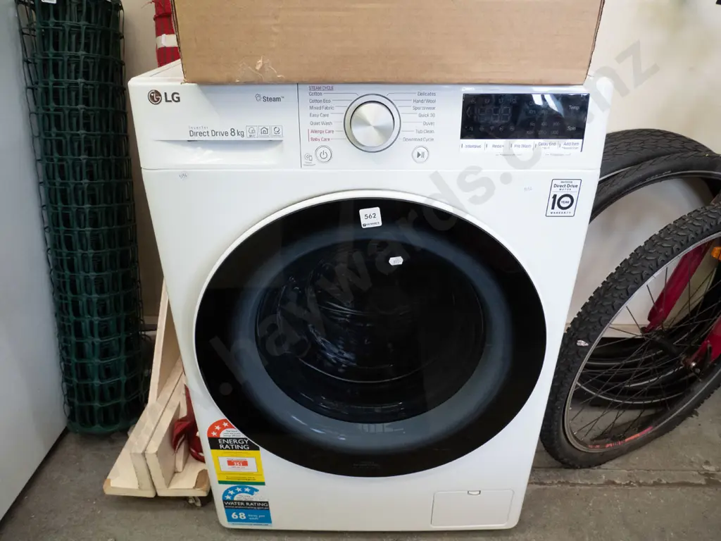 LG 8kg front load washing machine Image 1++