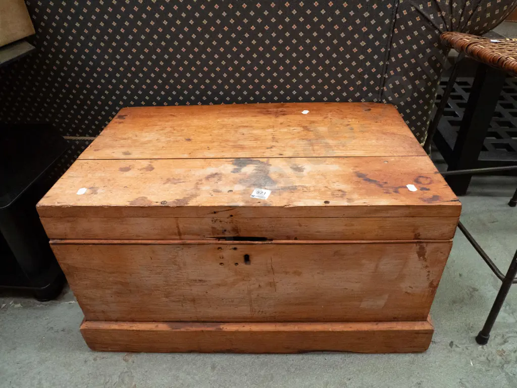 restorer's rimu trunk Image 1++