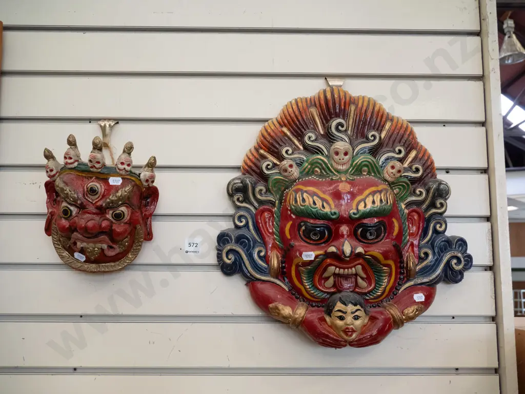 2x souvenir masks Image 1++