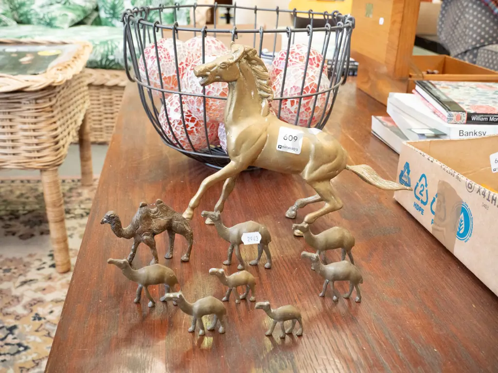 brass horse and camel figurines Horse H-200 Image 1++