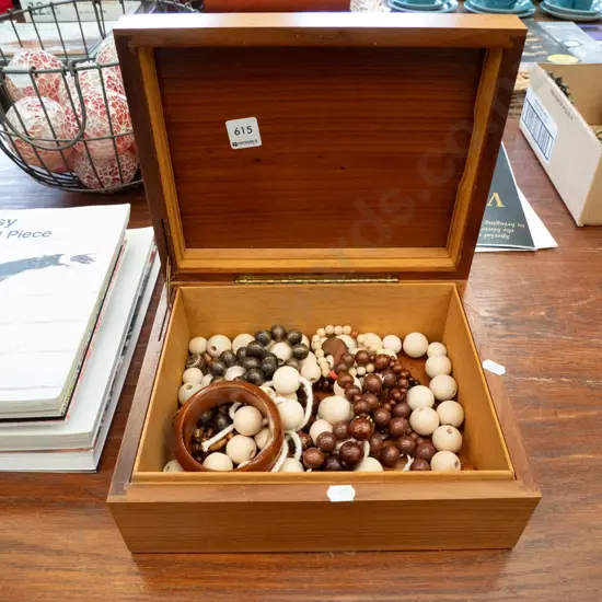 wooden box; wooden beads