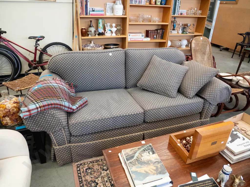 Moran patterned upholstered rolled arm 2 seater settee Image 1++