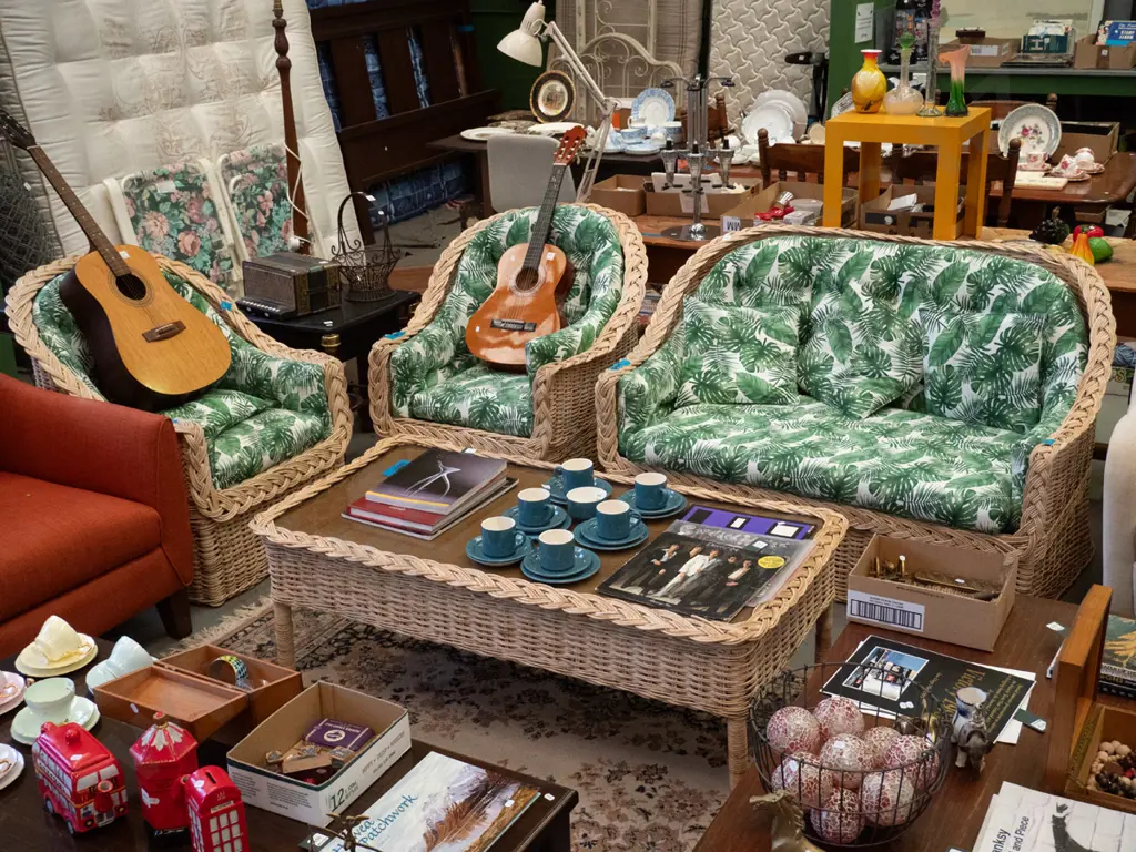 cane and palm leaf print upholstered 4 piece patio suite - 2 seater, 2x singles, coffee table Image 1++