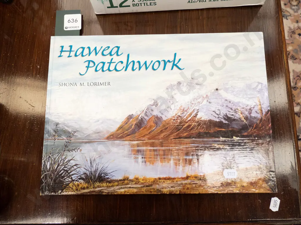 book; Hawea Patchwork Image 1++