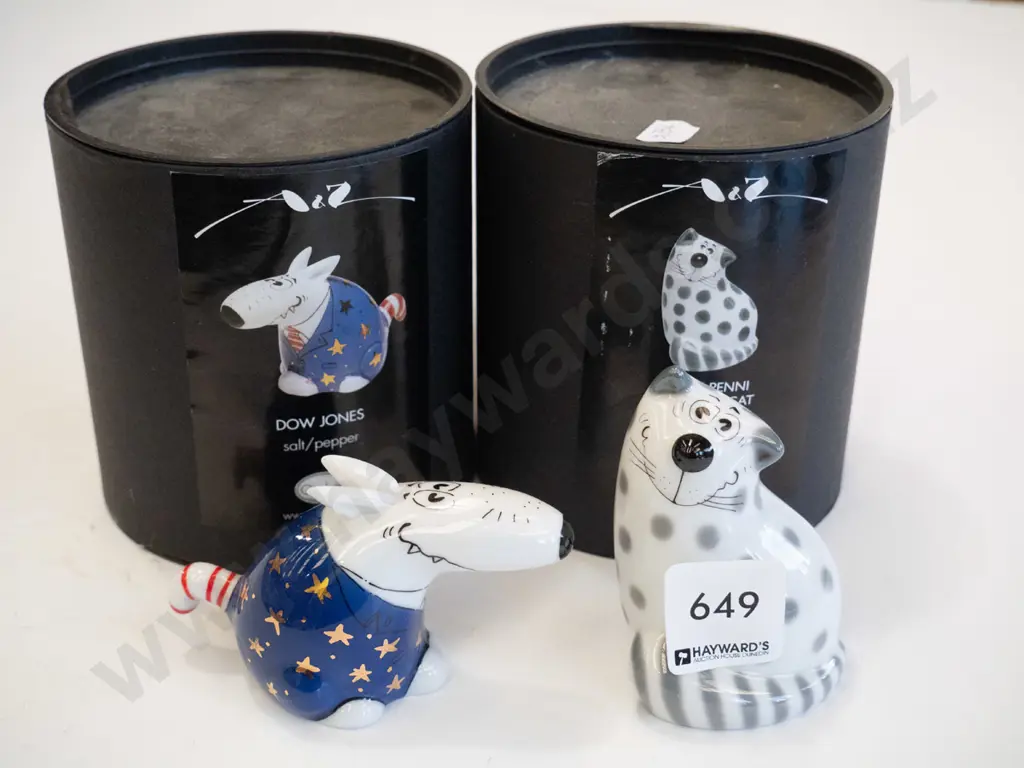 novelty Dow Jones Goebel salt and pepper Image 1++
