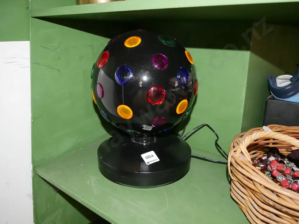 black plastic disco light Image 1++