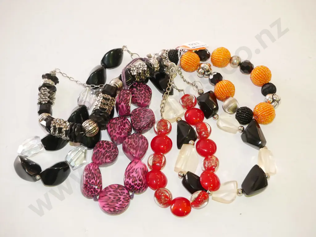 chunky necklaces Image 1++