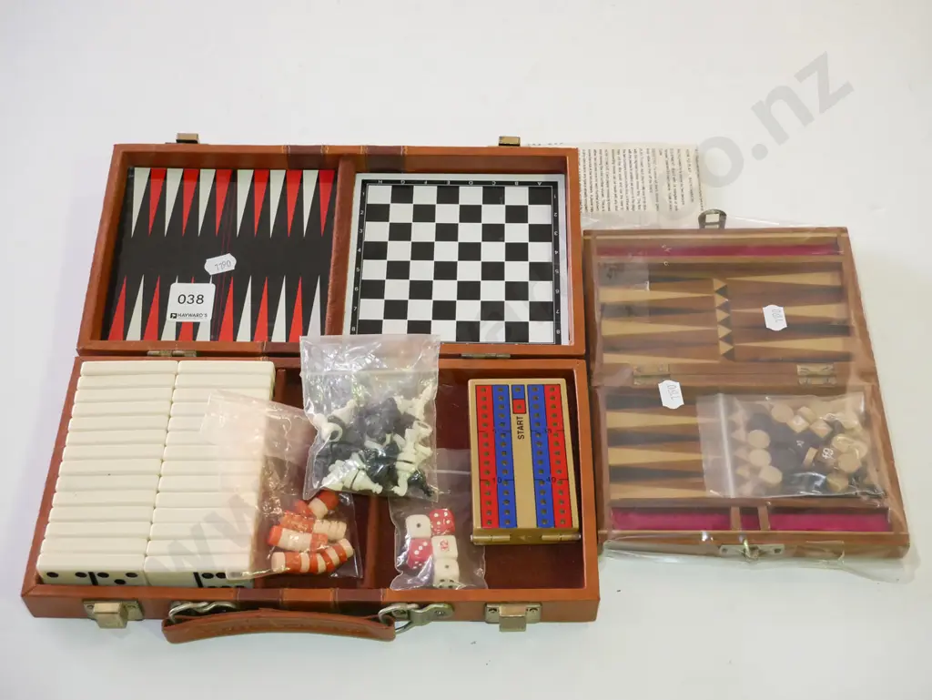 games compendium, small backgammon board Image 1++